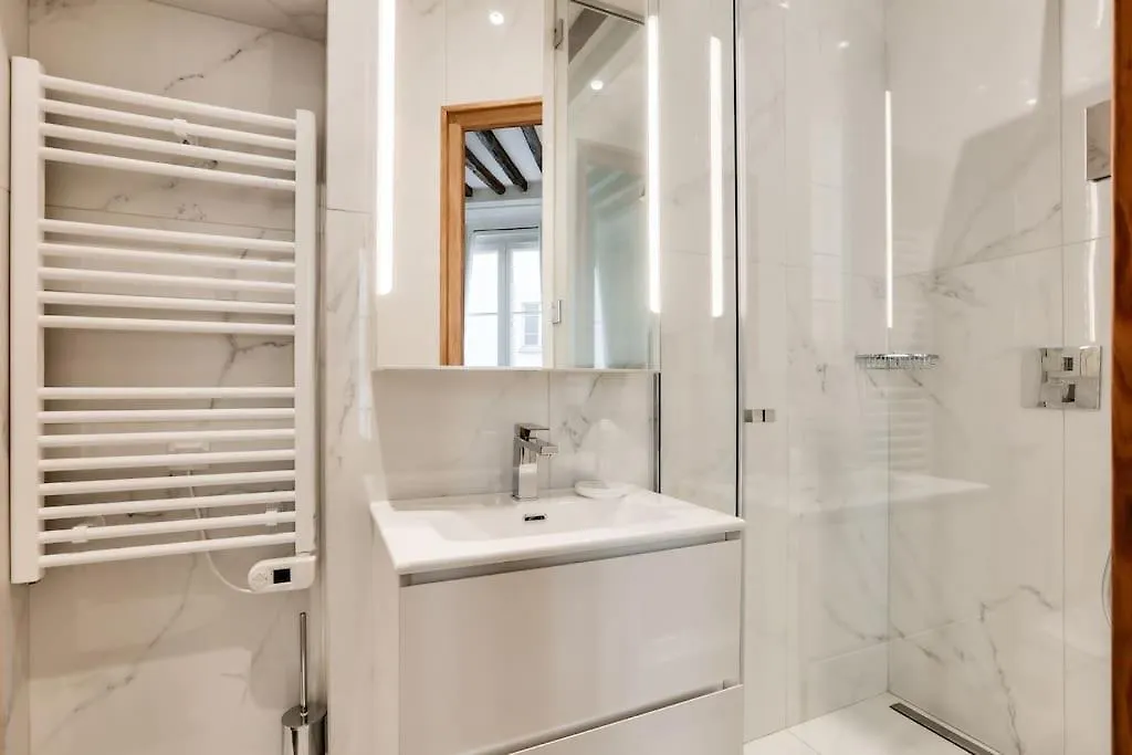 Le Luxe A La Francaise Au Coeur De Paris Apartment